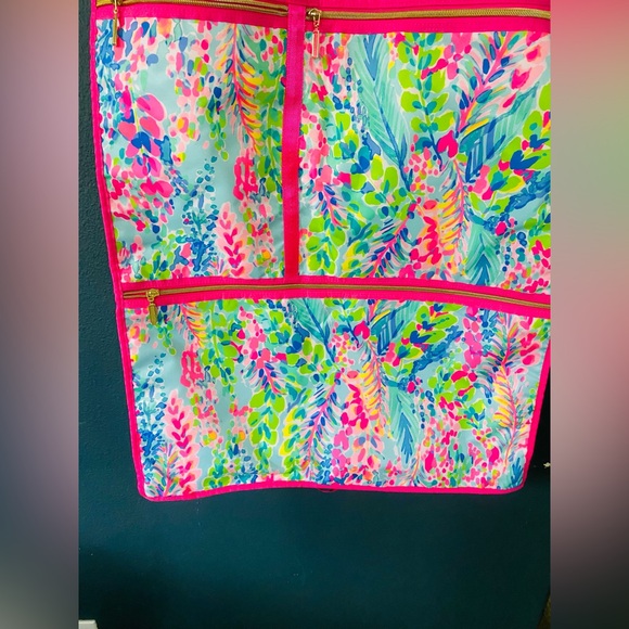 Lilly Pulitzer garment travel bag suitcase catch the wave nwot - Picture 4 of 7